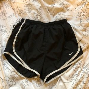 Nike black women’s shorts small